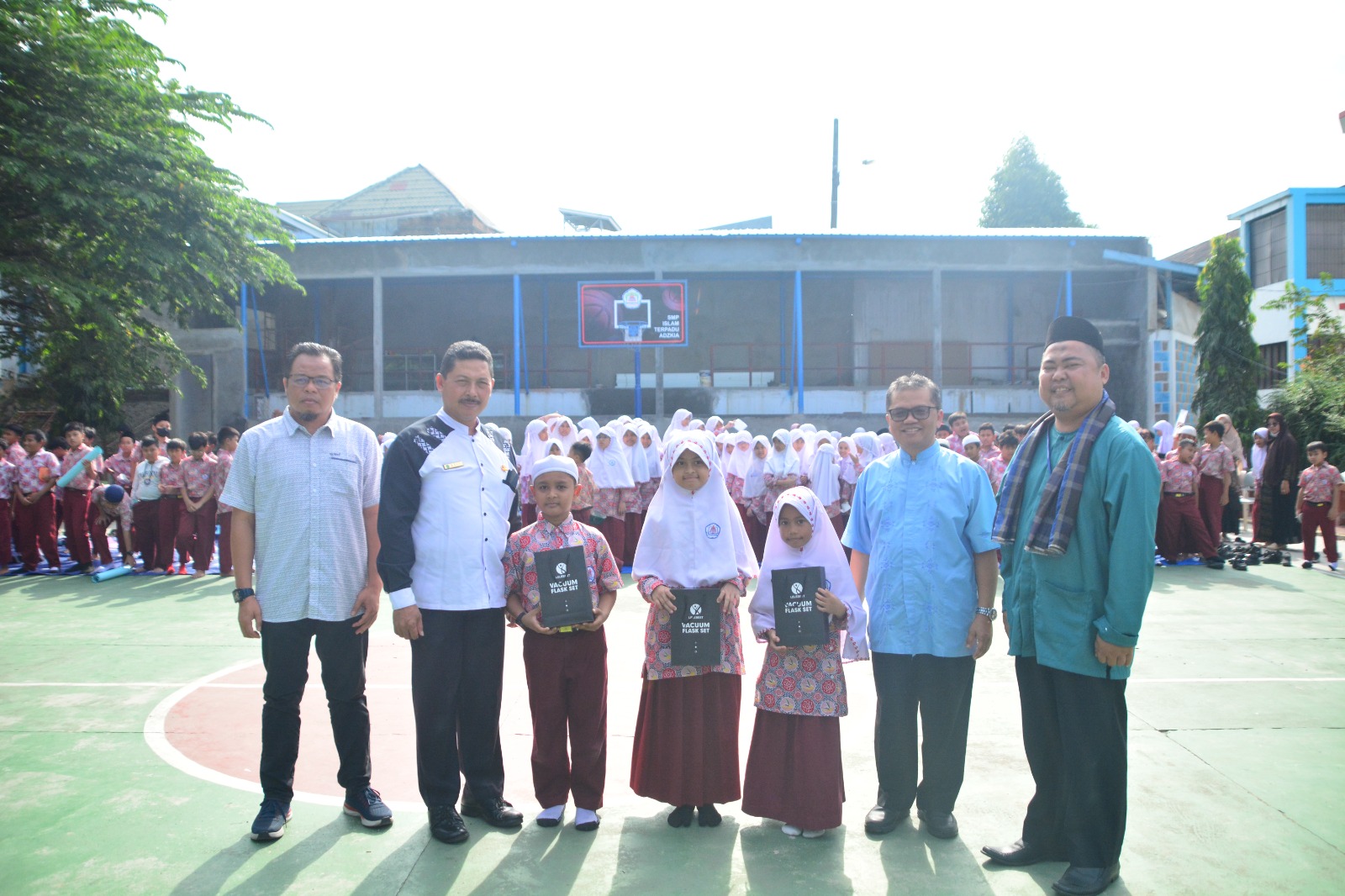 Gambar Komite