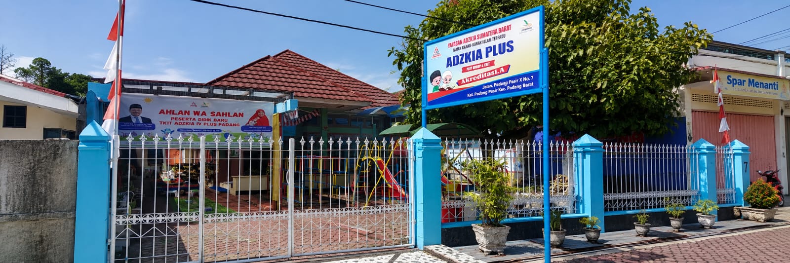 Gambar Sekolah