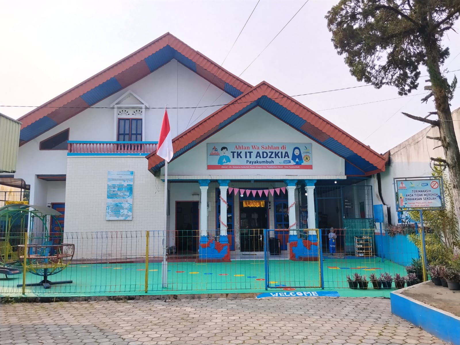 Gambar Sekolah