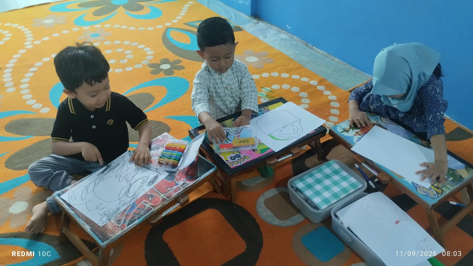 Keseruan menggambar di pagi hari ( Jurnal )